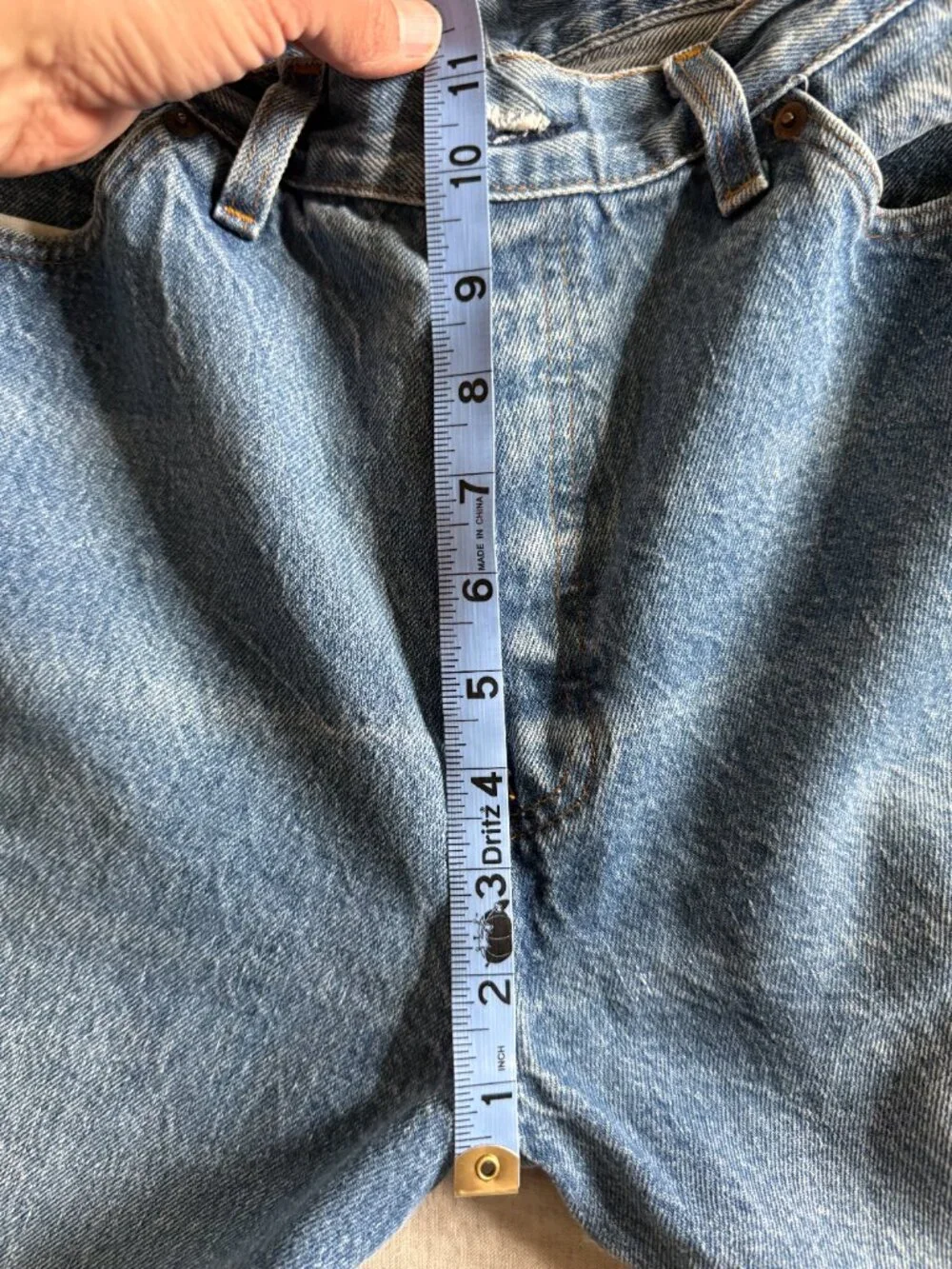 Vintage Levi’s 501 Jeans 18501‑0115 Straight Leg – Button Fly - Picture 9 of 11